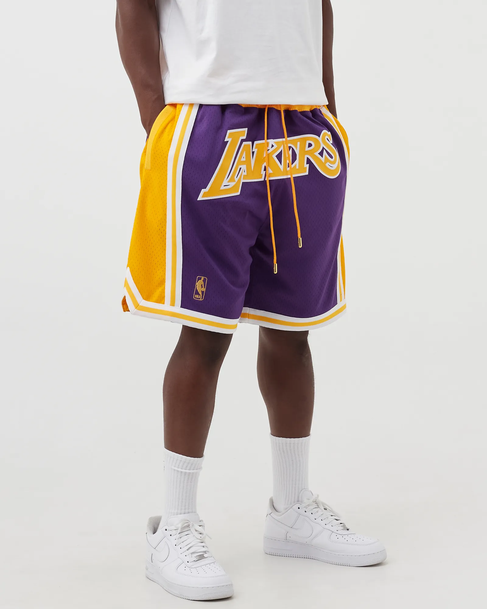 Shorts Mitchell & Ness NBA Just Don Los Angeles Lakers Fora de Casa 1996