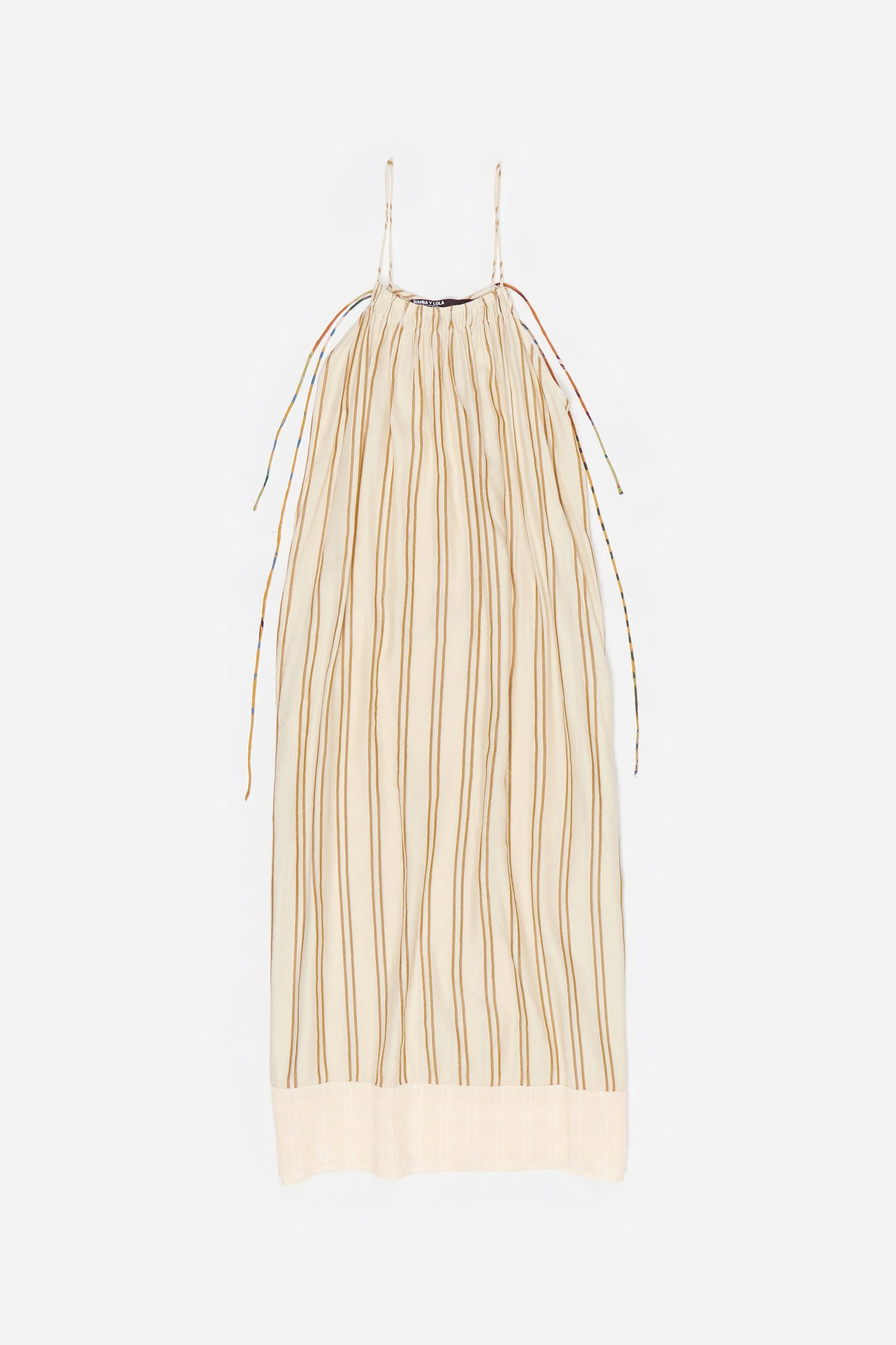 Vestido de linho com listras cor areia e alças finas.