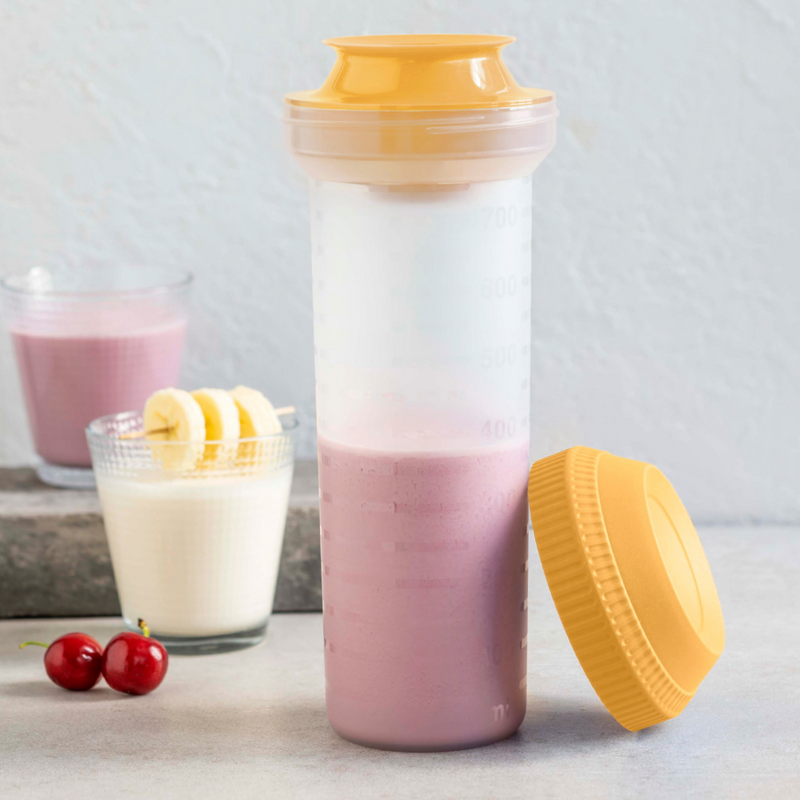 Shaker 750ml Der perfekte Alleskönner für die Zubereitung von Shakes, Dressings, Omeletts, Getränken und mehr!