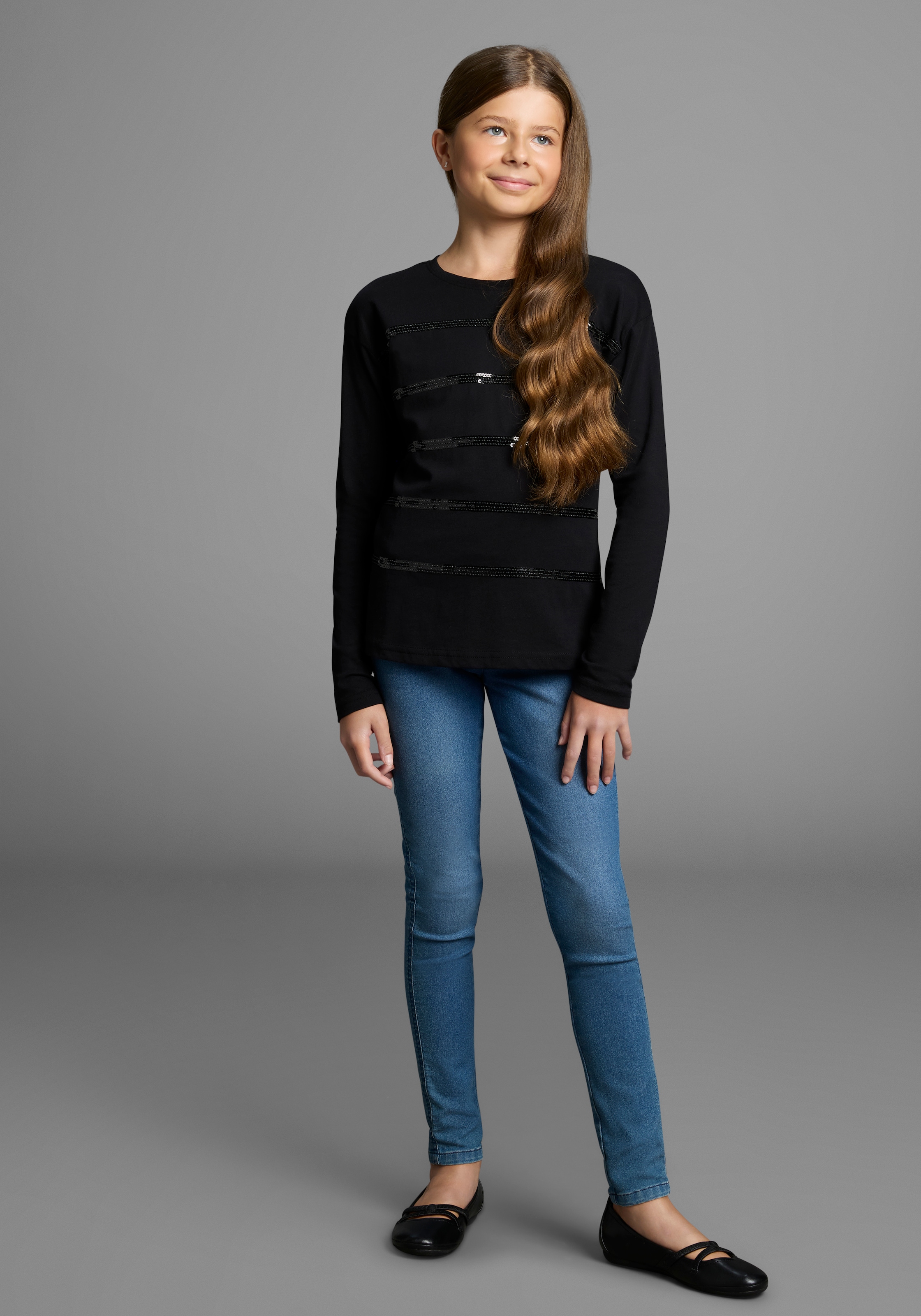 Bruno Banani Langarmshirt »Shirt mit Paillettendetails«, NEU: BRUNO BANANI für TEENS! Langarmshirt mit Pailletten