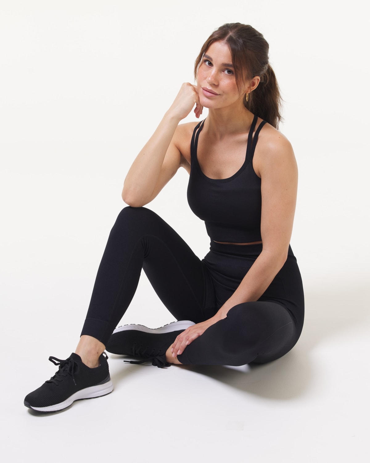 LEVITY Balance Seamless Yoga Tights Black