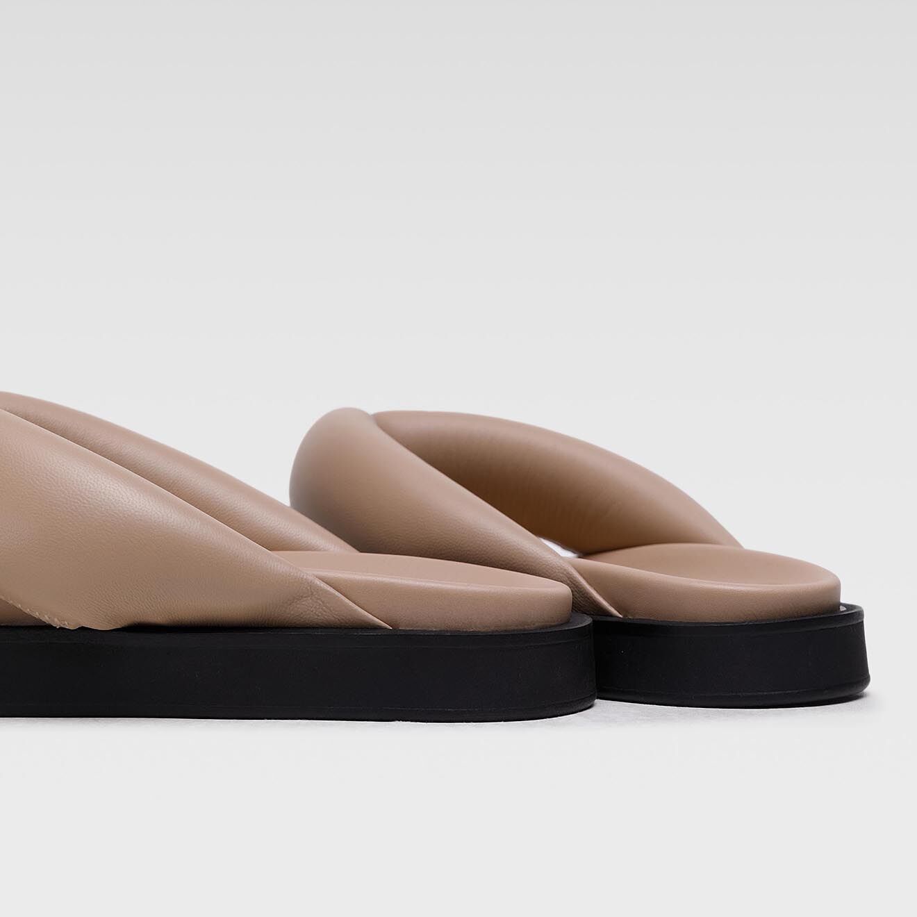 Gino Rossi Tongs en Cuir Valentina beiges