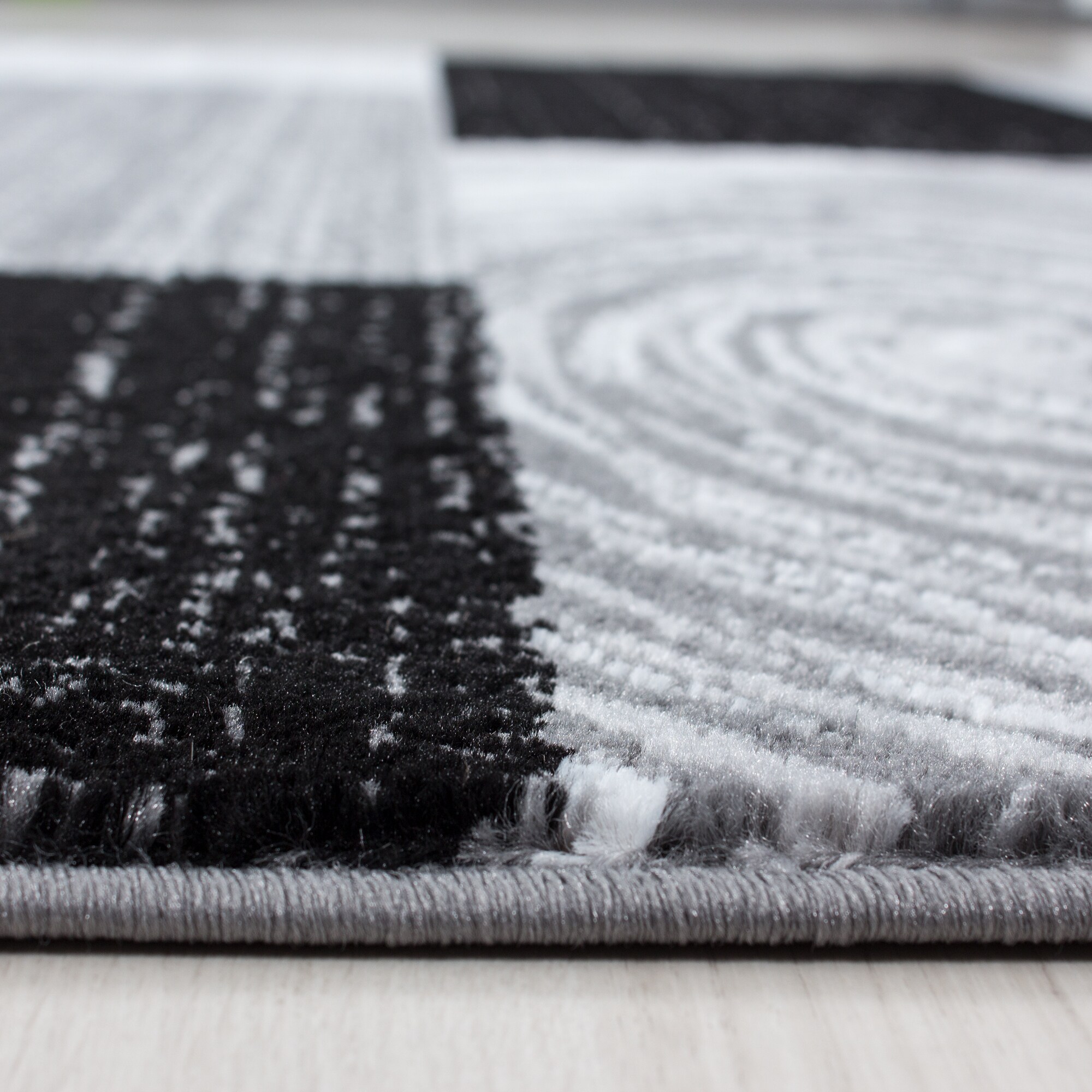 Wunderschöne Teppich modern Designer Wohnzimmer Kariert Muster Braun Schwarz