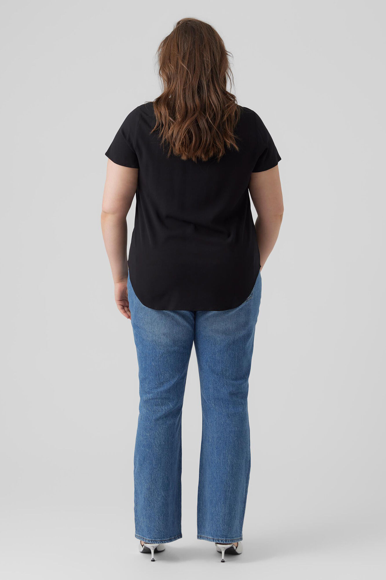 Camiseta básica plus size - Preta