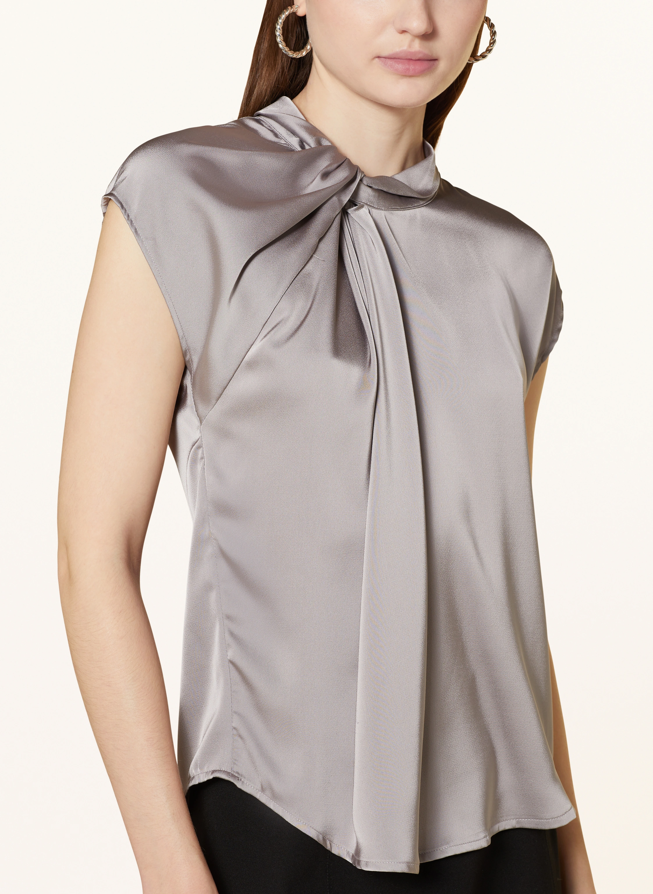 NEO NOIR Blusenshirt FLEUR aus Satin