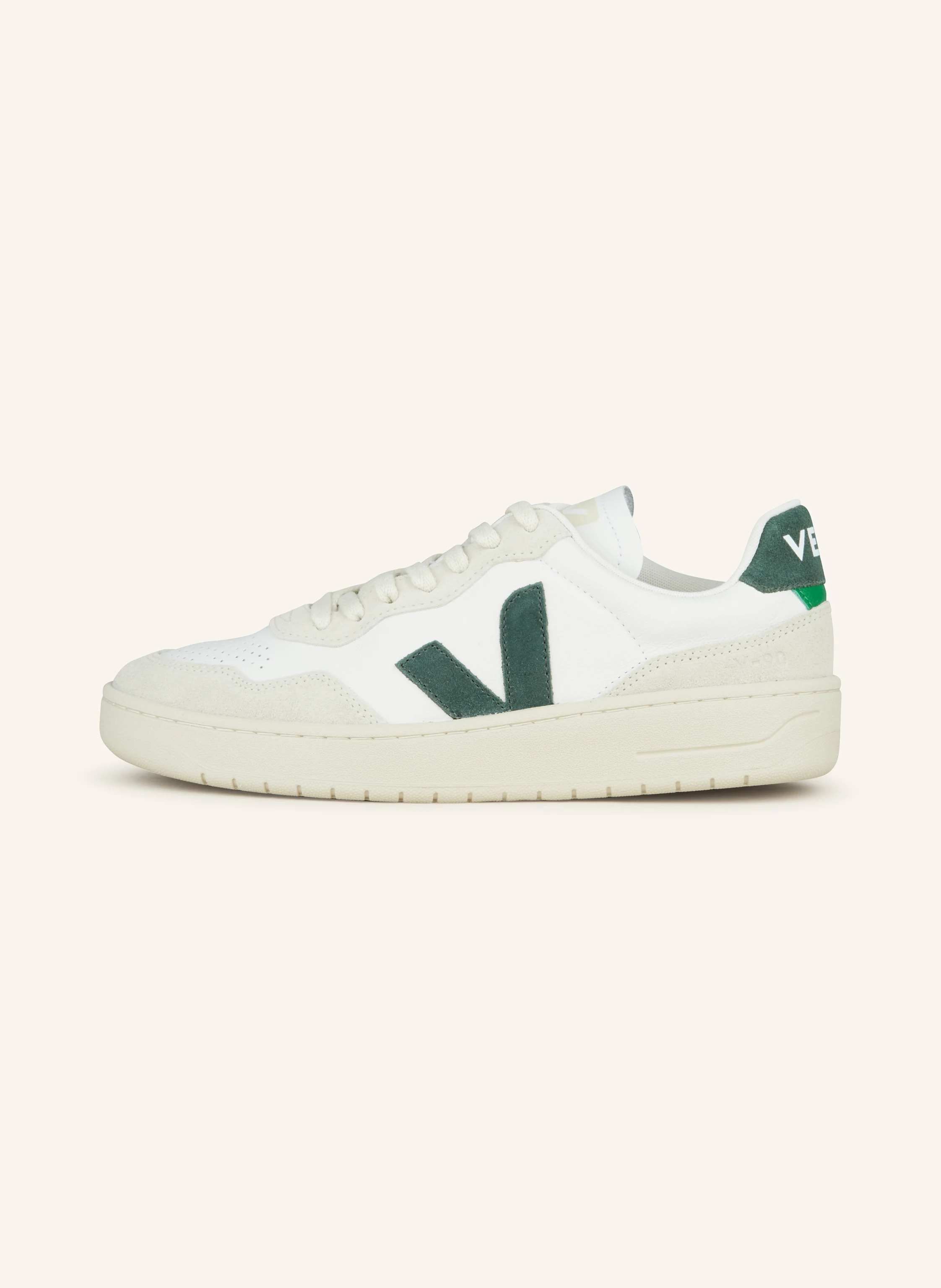 VEJA Sneaker V-90