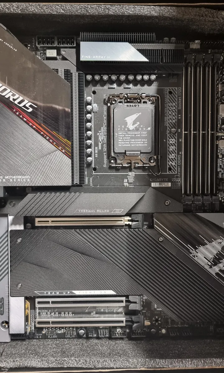 [OUTLET] - Gigabyte Z690 AORUS MASTER, Intel, LGA 1700, Intel® Core™ i5, Intel® Core™ i7, Intel® Core™ i9, LGA 1700, DDR5-SDRAM, 128 GB