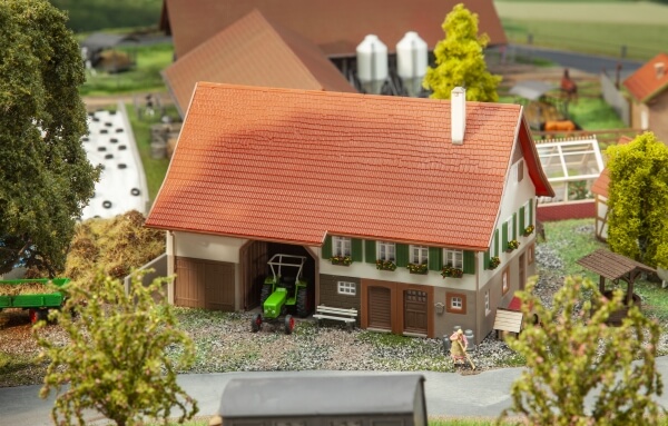 H0 Großes Bauernhaus