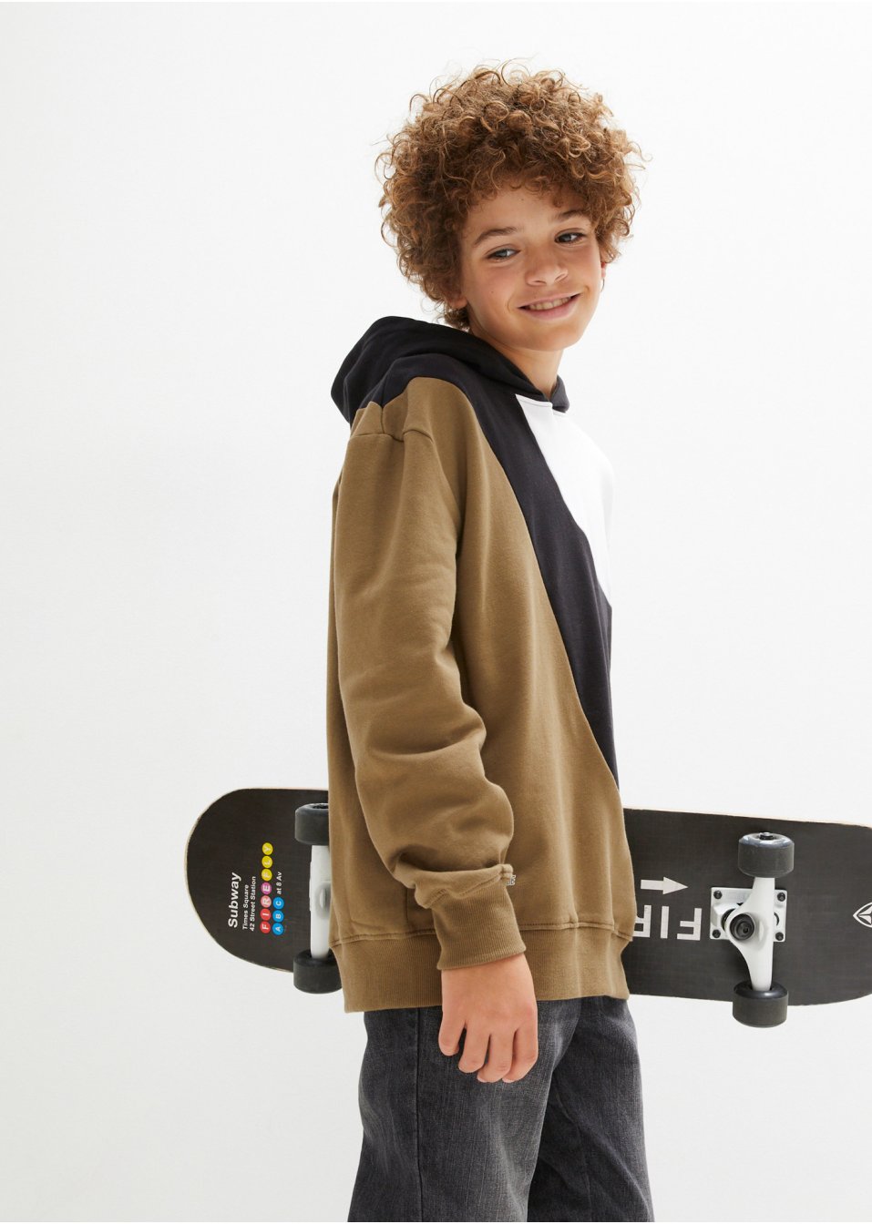 Sweat-shirt à capuche garçon