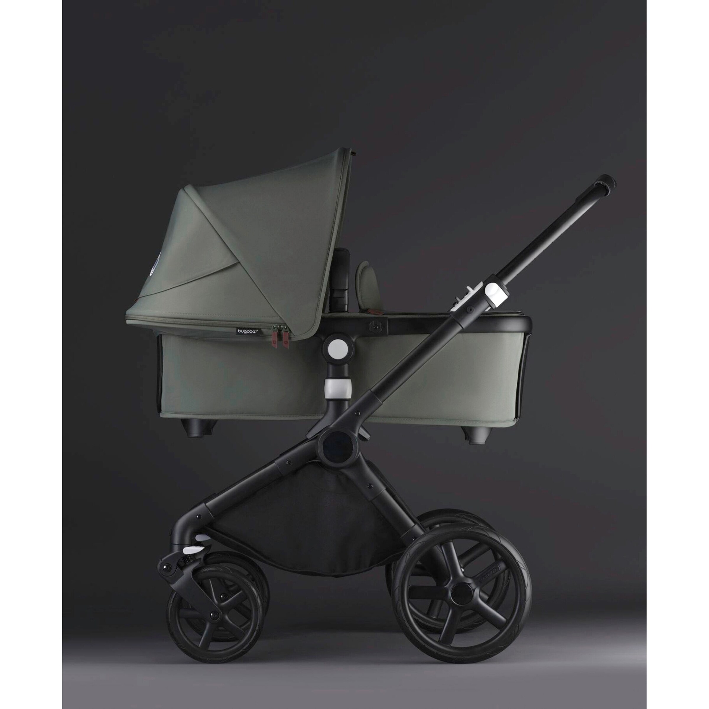 Bugaboo - Fox Cub Kombikinderwagen Trio-Set inkl. Fußsack und Getränkehalter black / forest green