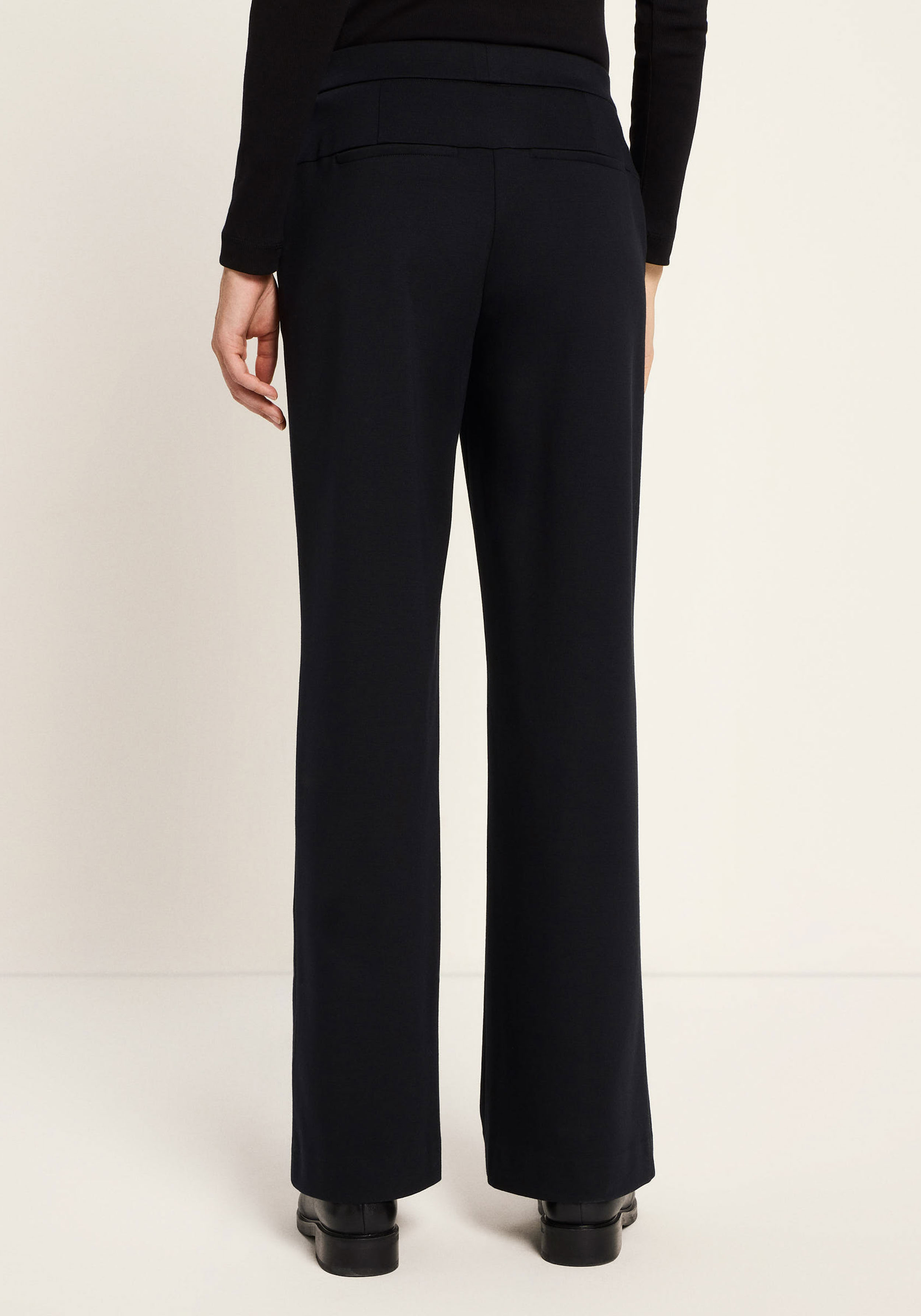 Lanius Hose mit geradem Bein Black