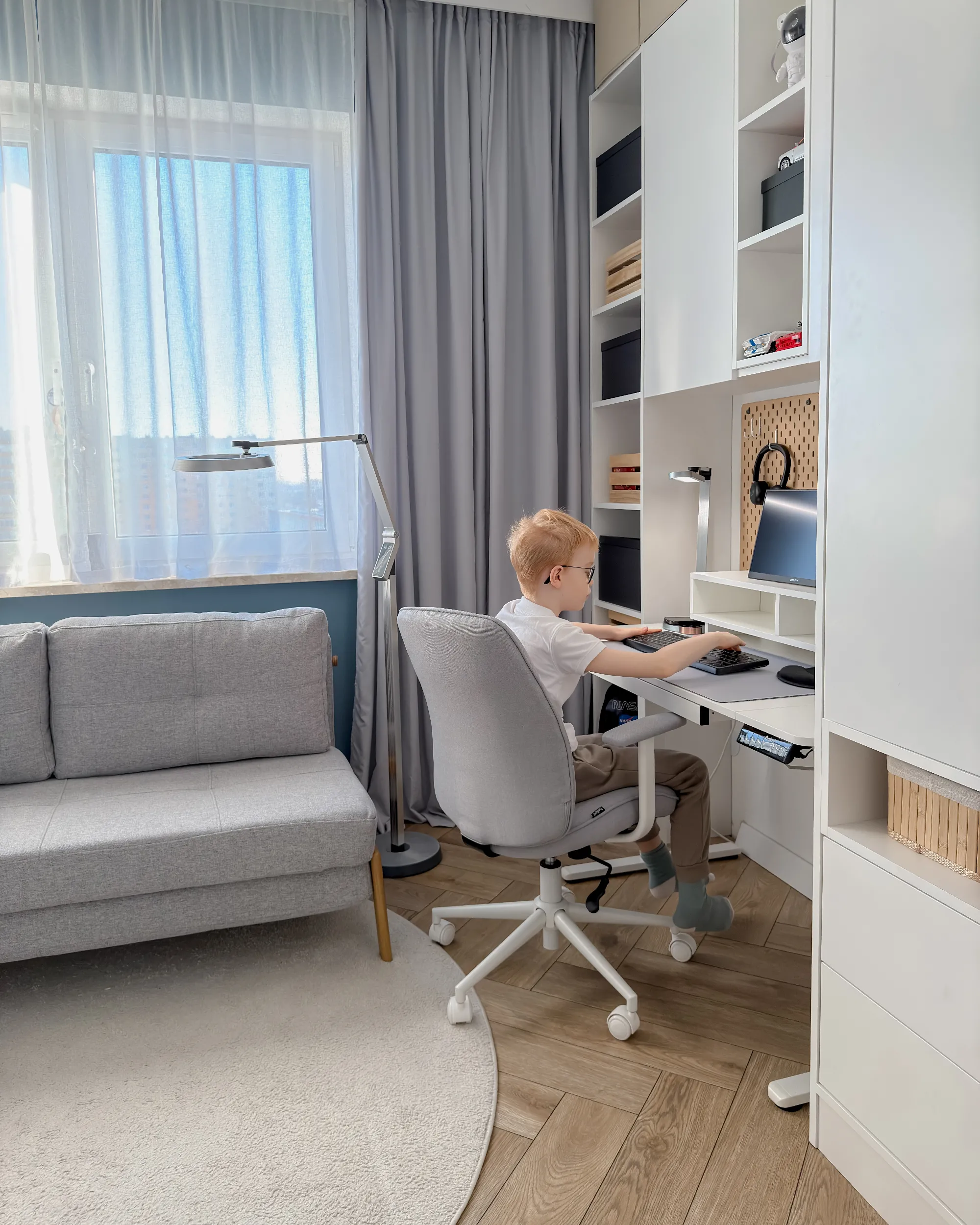 Elektrisch verstelbaar sta-bureau LUCAMA Wit 120 cm 60 cm met USB-poort