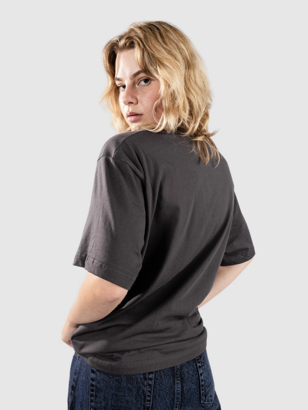 Blue Tomato Wavy Square Boyfriend T-Shirt washed out black