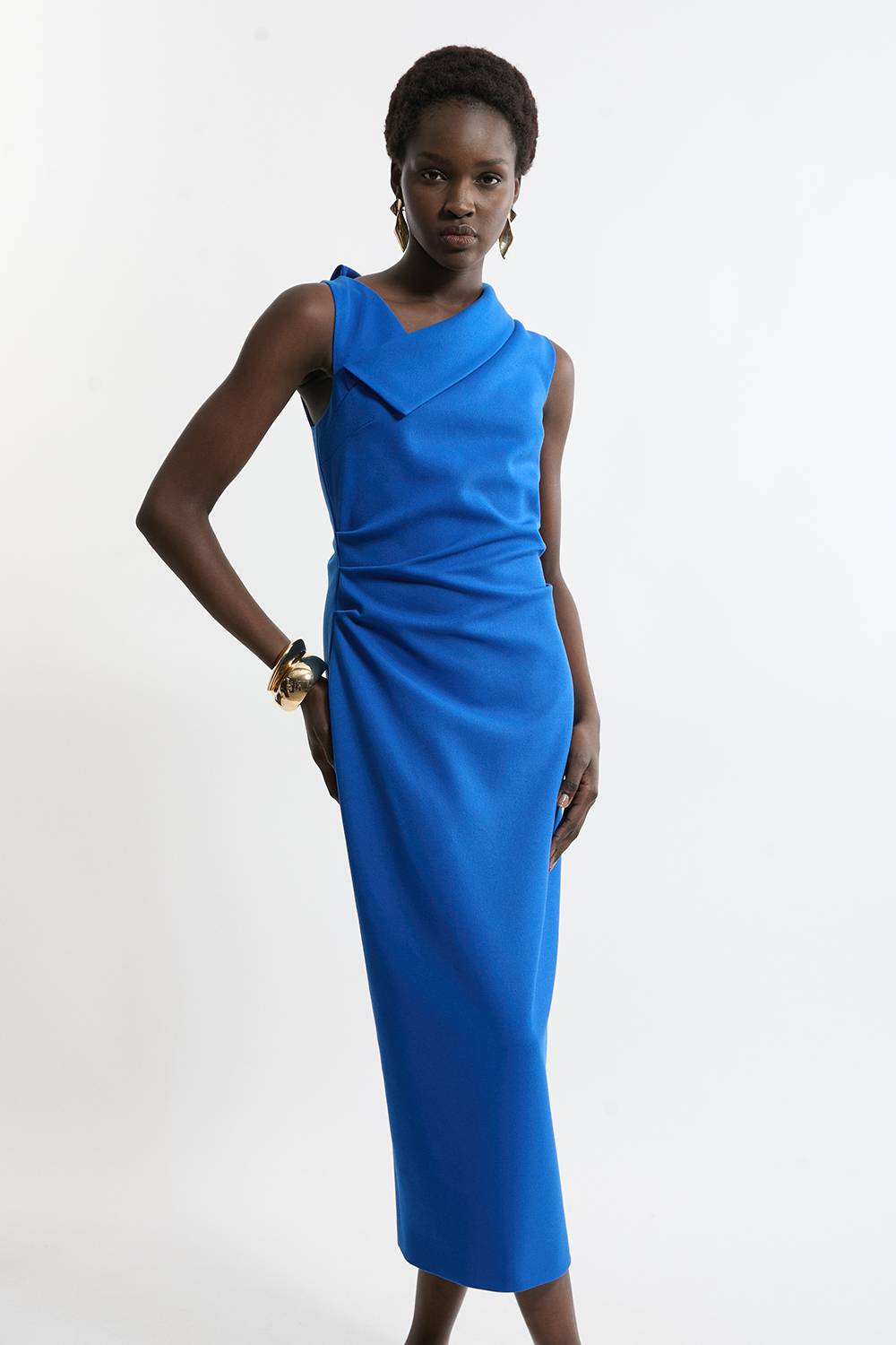 KarenMillen Robe maxi asymétrique structurée en crêpe à jupe pleine et coupe tailleur