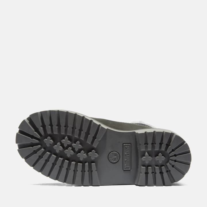 Bota de inverno Timberland Premium de 6 polegadas para jovens, na cor preta.