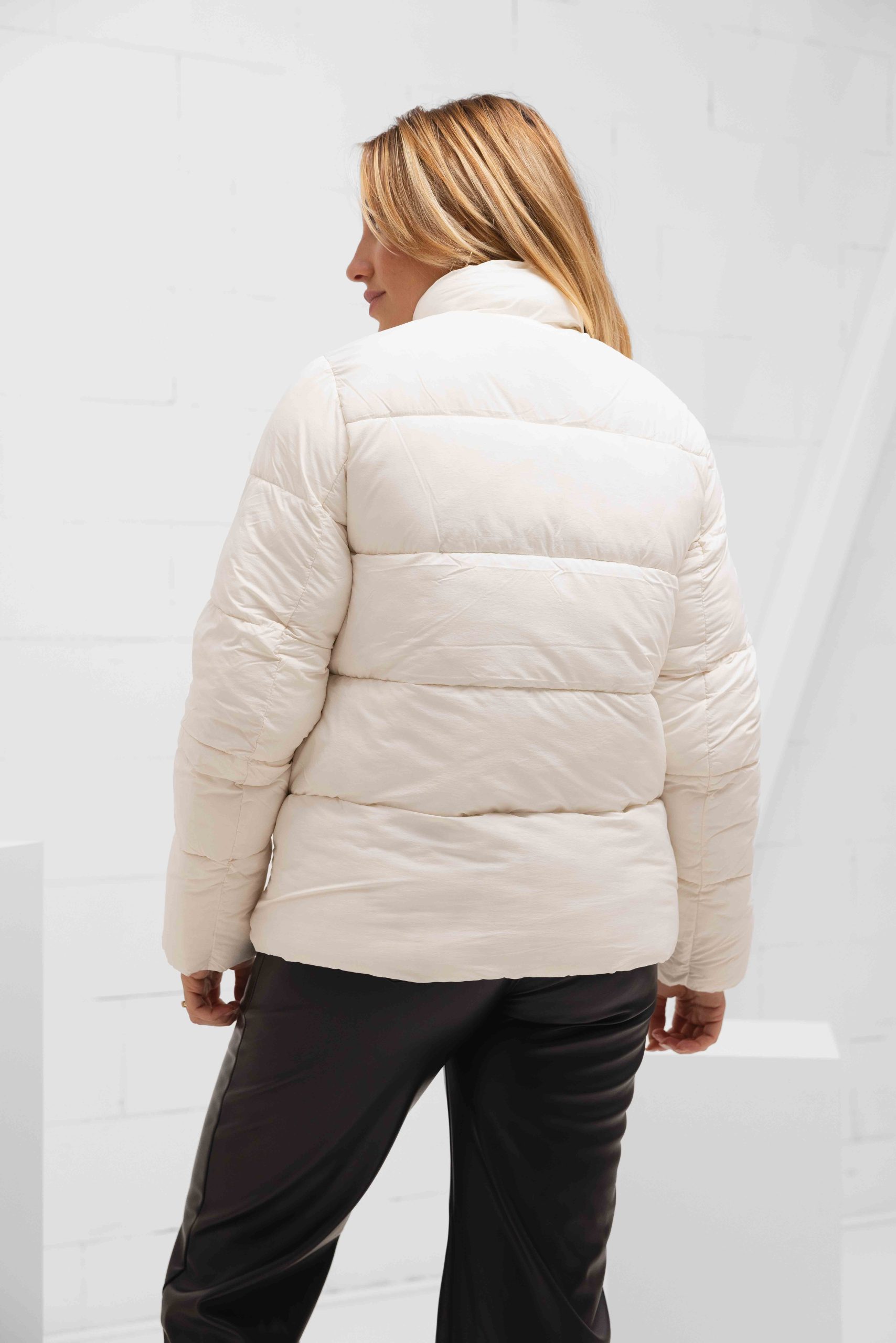 Guess Claudia Light Puffer Jas Dames Wit