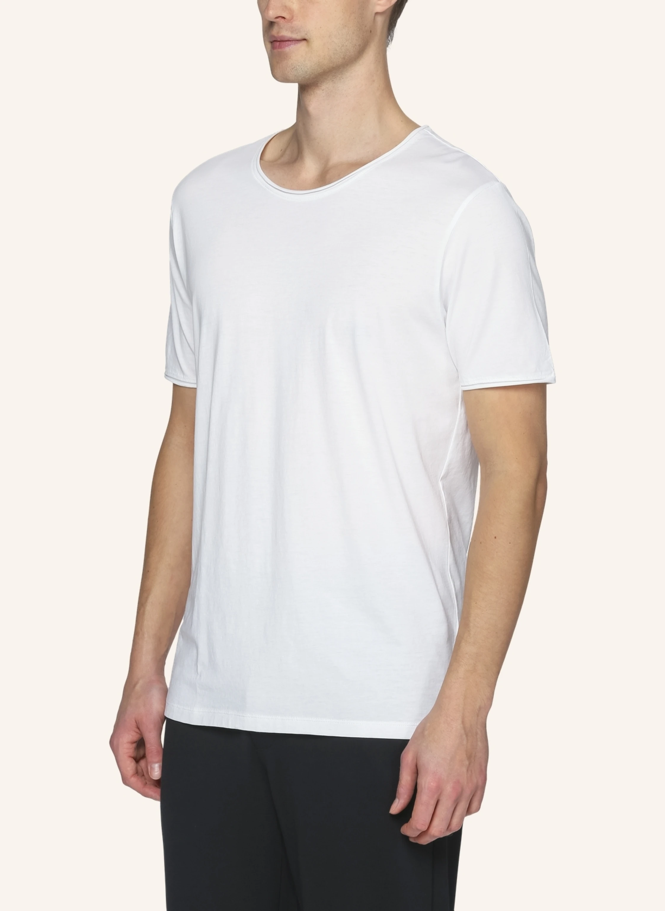 TRUSTED HANDWORK Round Neck 1/2-Sleeve T-Shirt with Roll Edge