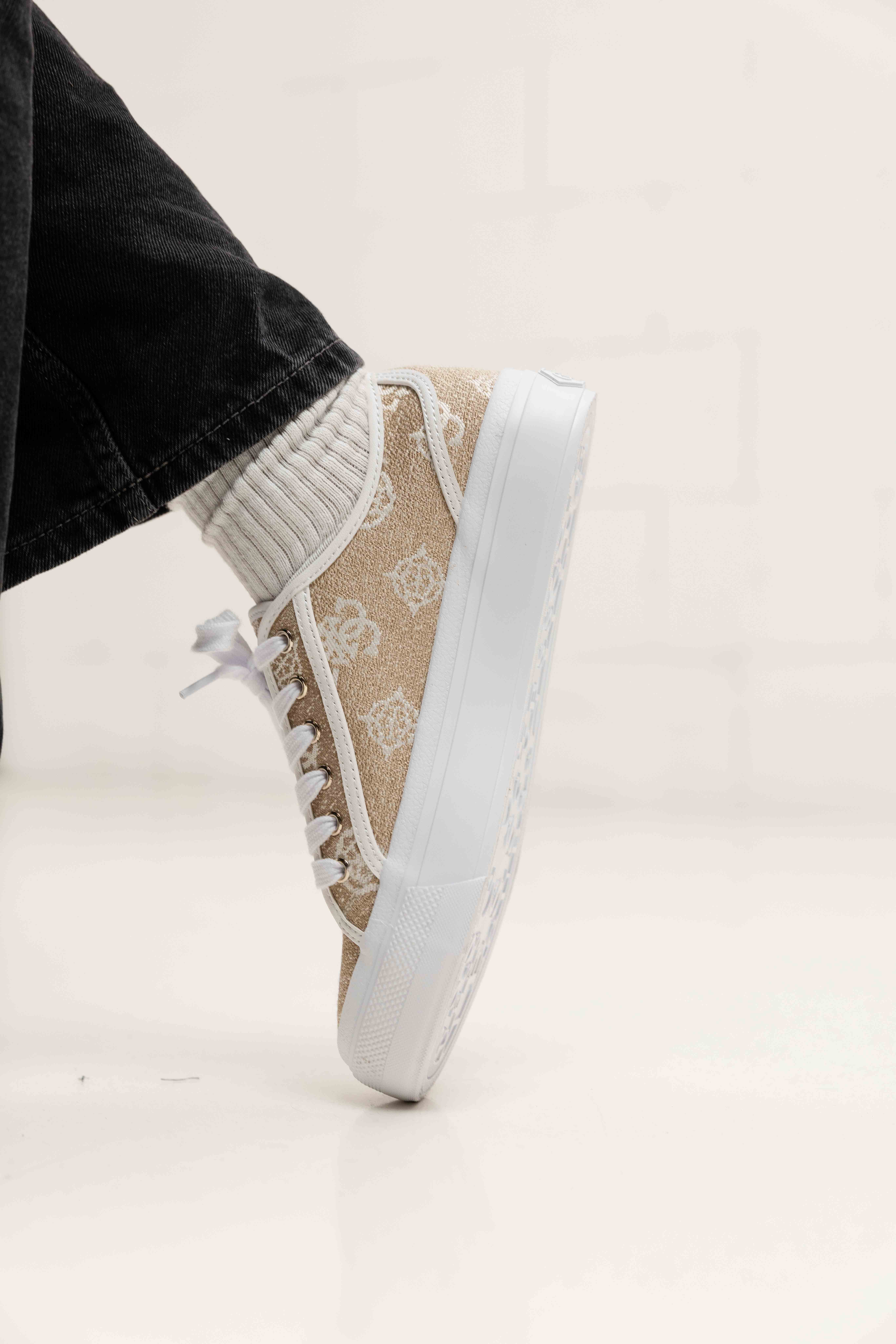 Guess Logo Lage Sneakers Dames Bruin/Wit
