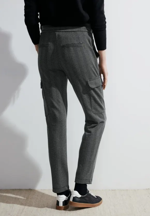 Casual Fit Cargohose - Black