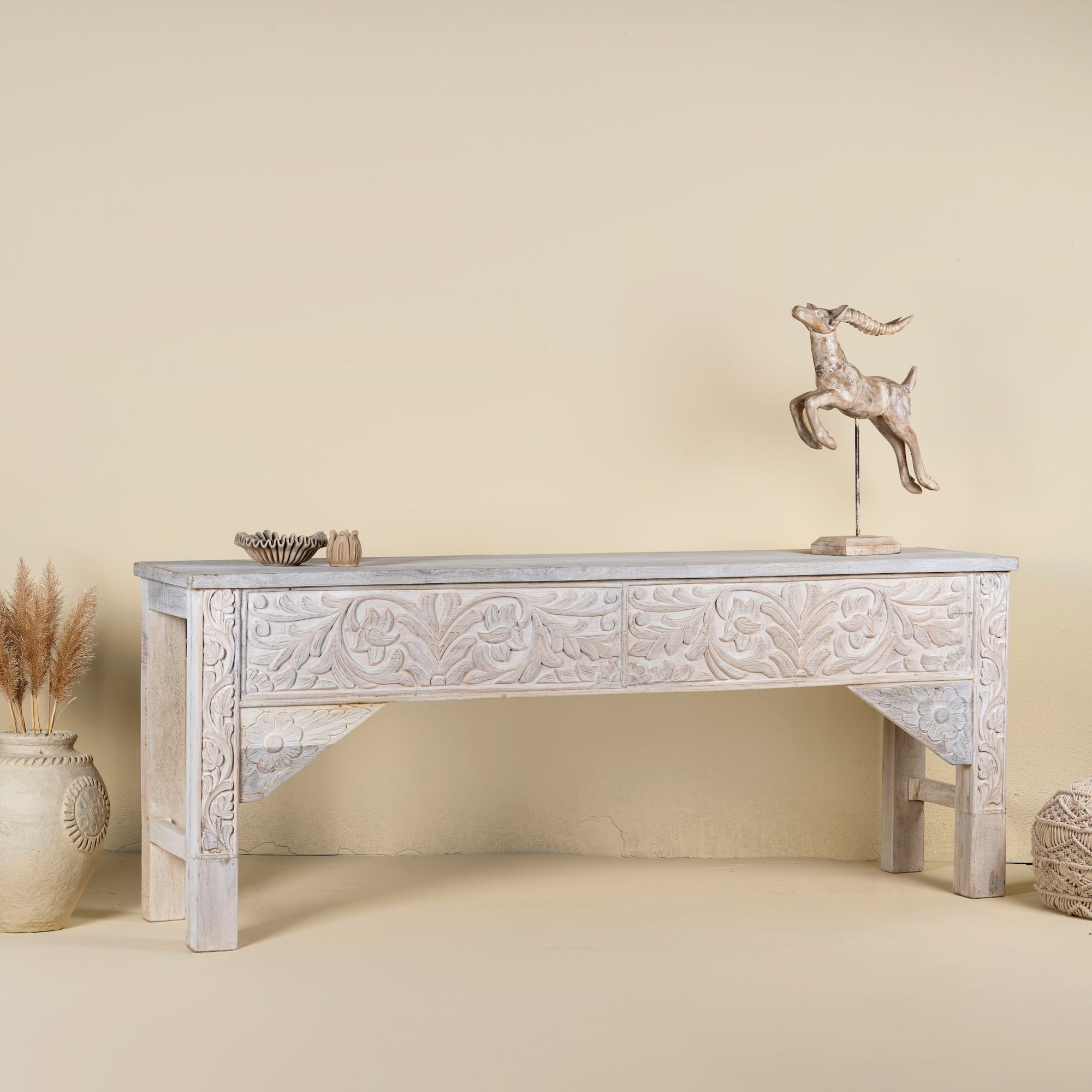 Sidetable Aariv #1