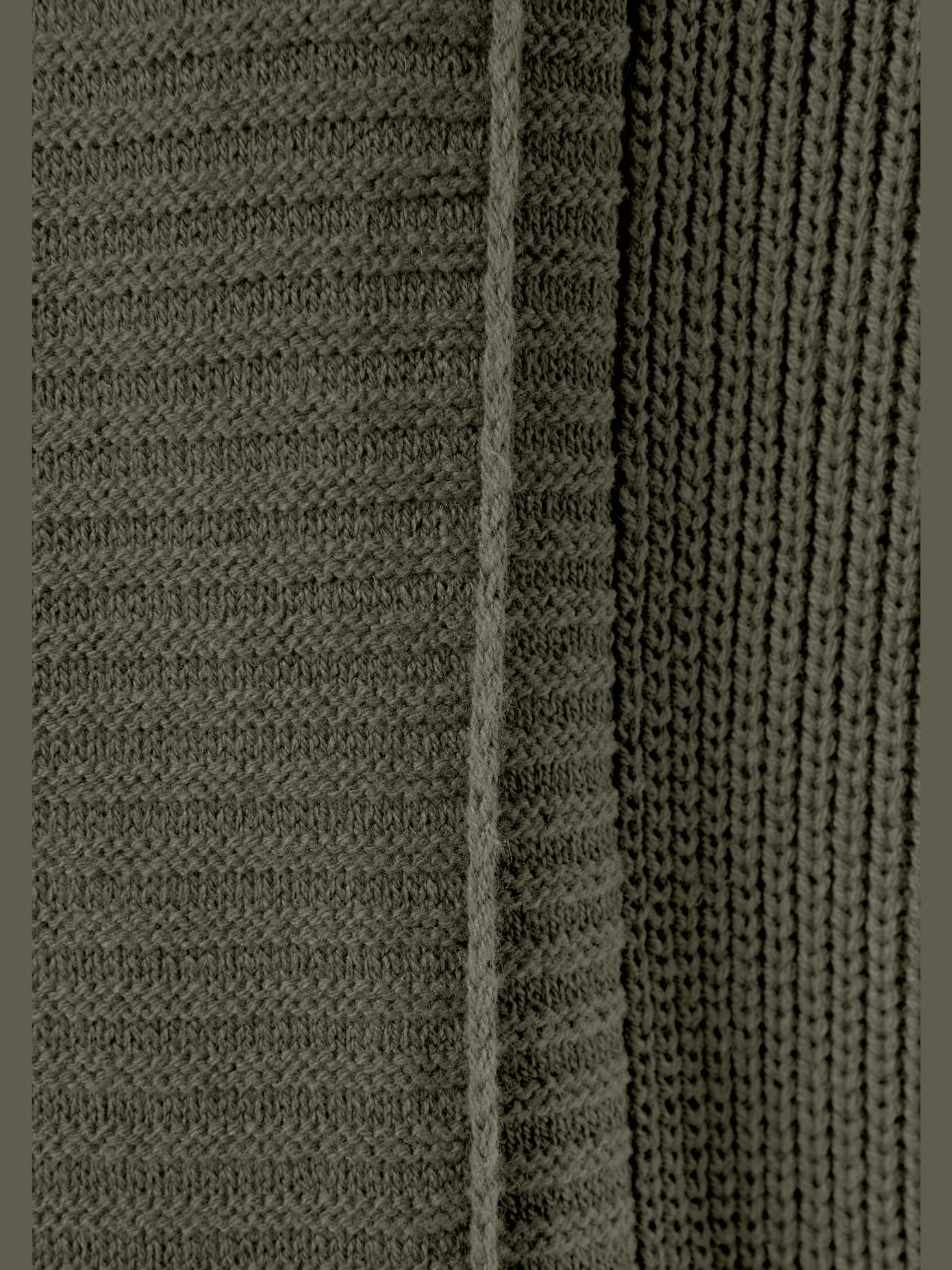 Longue veste en tricot en grosses mailles