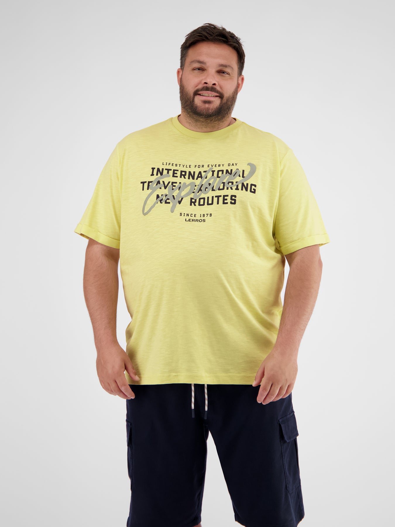 T-Shirt mit Brustprint in Übergrößen