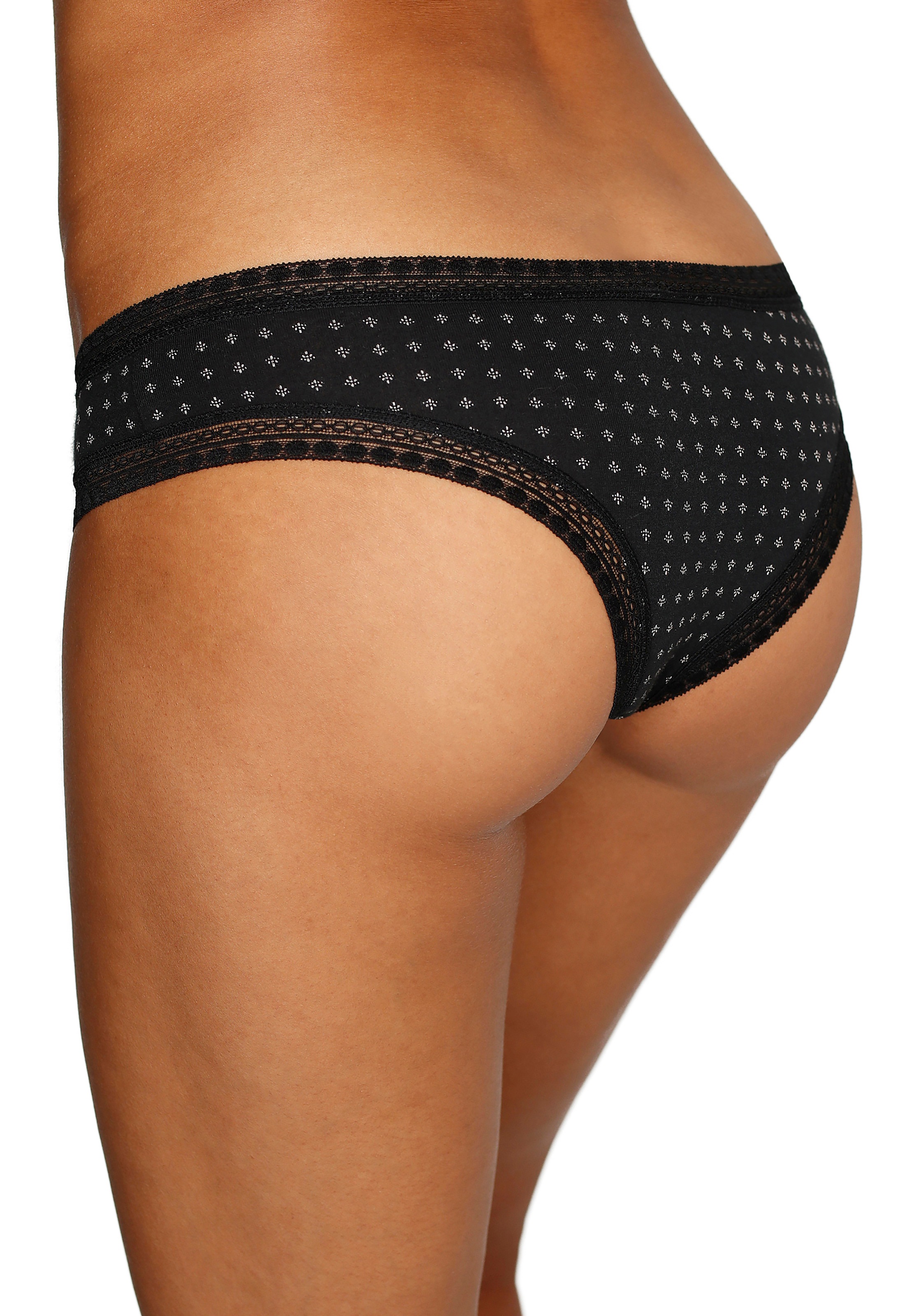 LASCANA Brasilslip , aus elastischer Baumwolle mit weicher Spitze