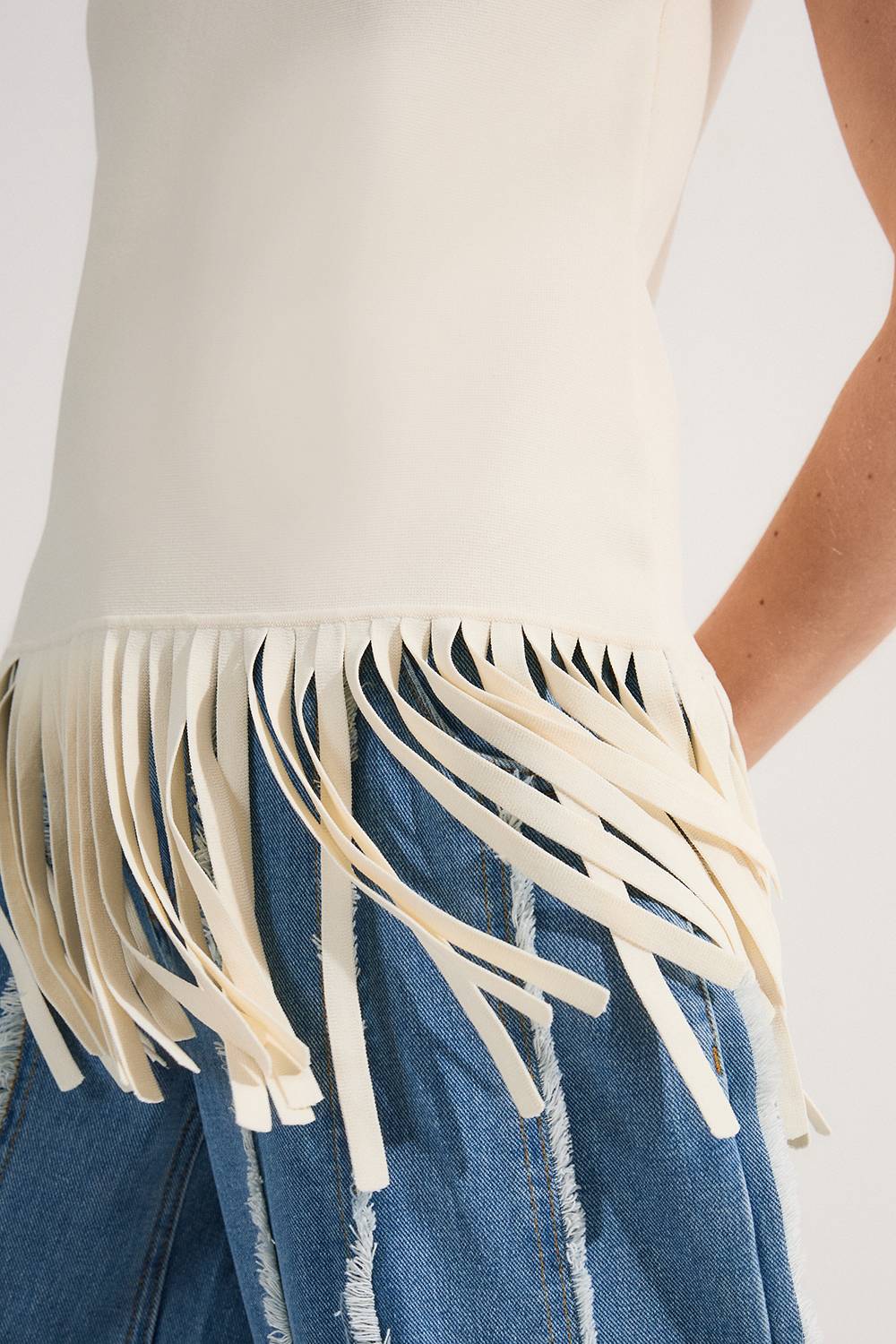 KarenMillen Haut en maille à pompons