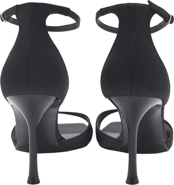 MANGO SANDALS. -- OLENS Black