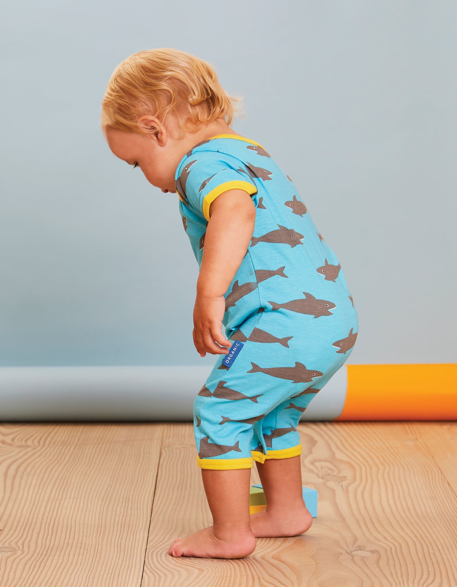Toby Tiger Sommer Strampler mit Hai Print
