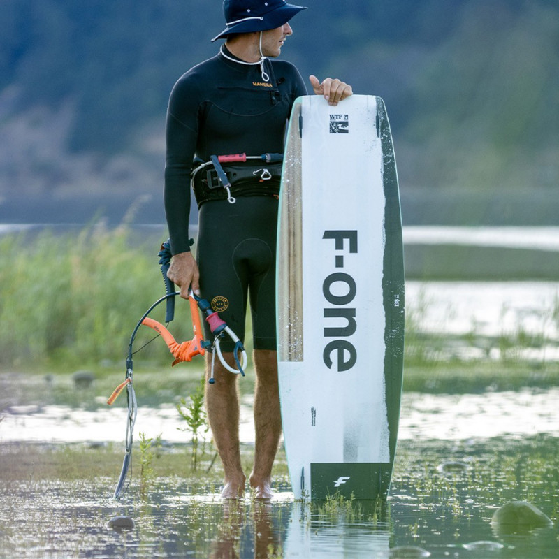 PLANCHE F-ONE WTF?! 2024