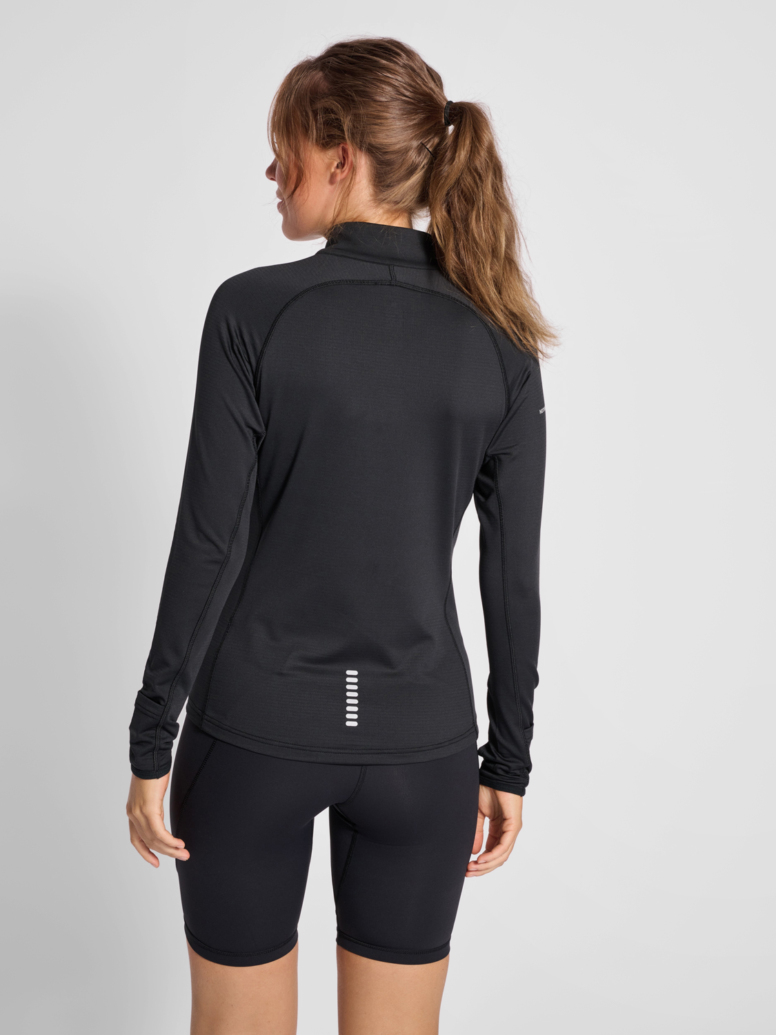 nwlLAKEWOOD 1/2 ZIP female