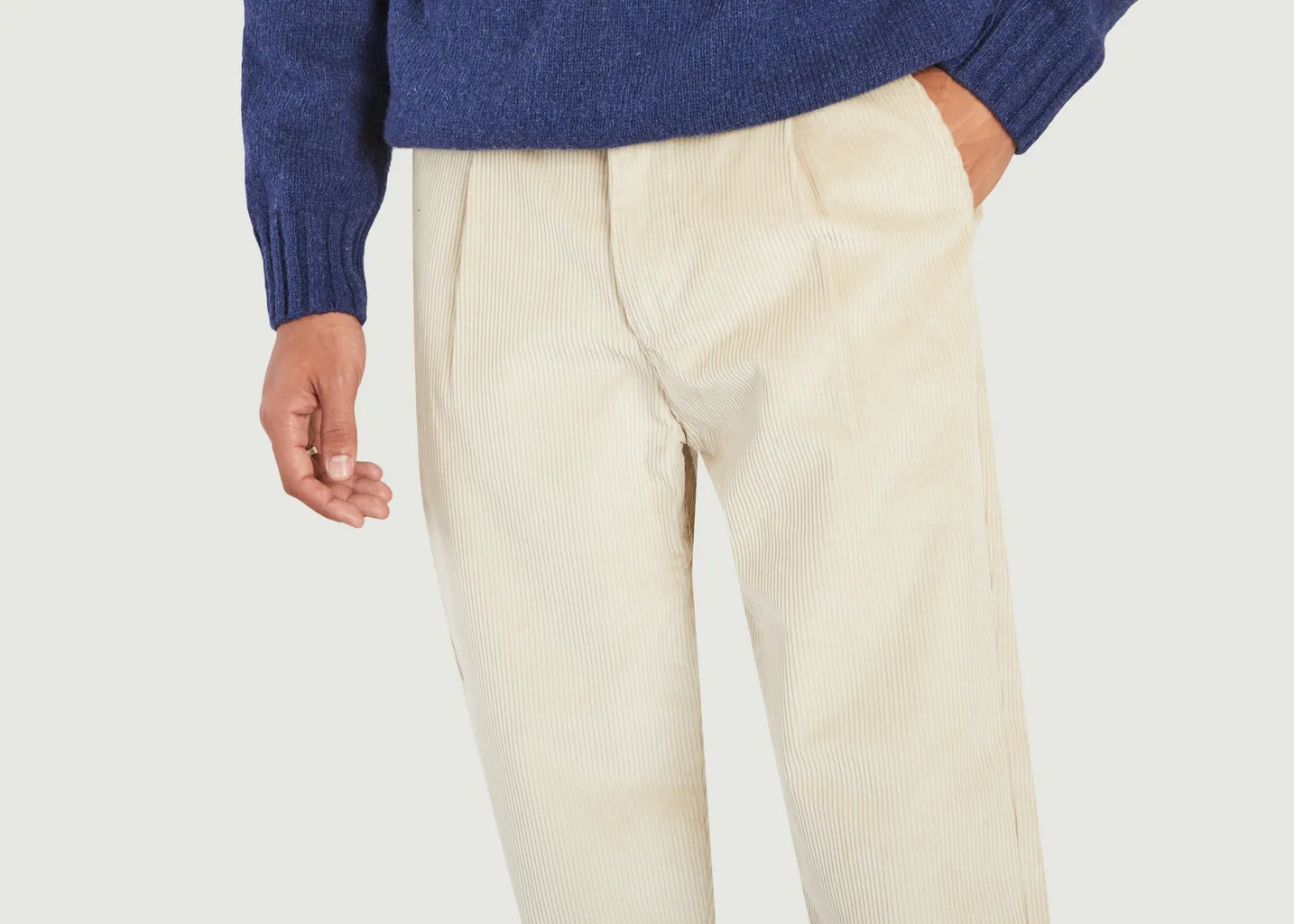 Pantalon Pleats Cord Outland