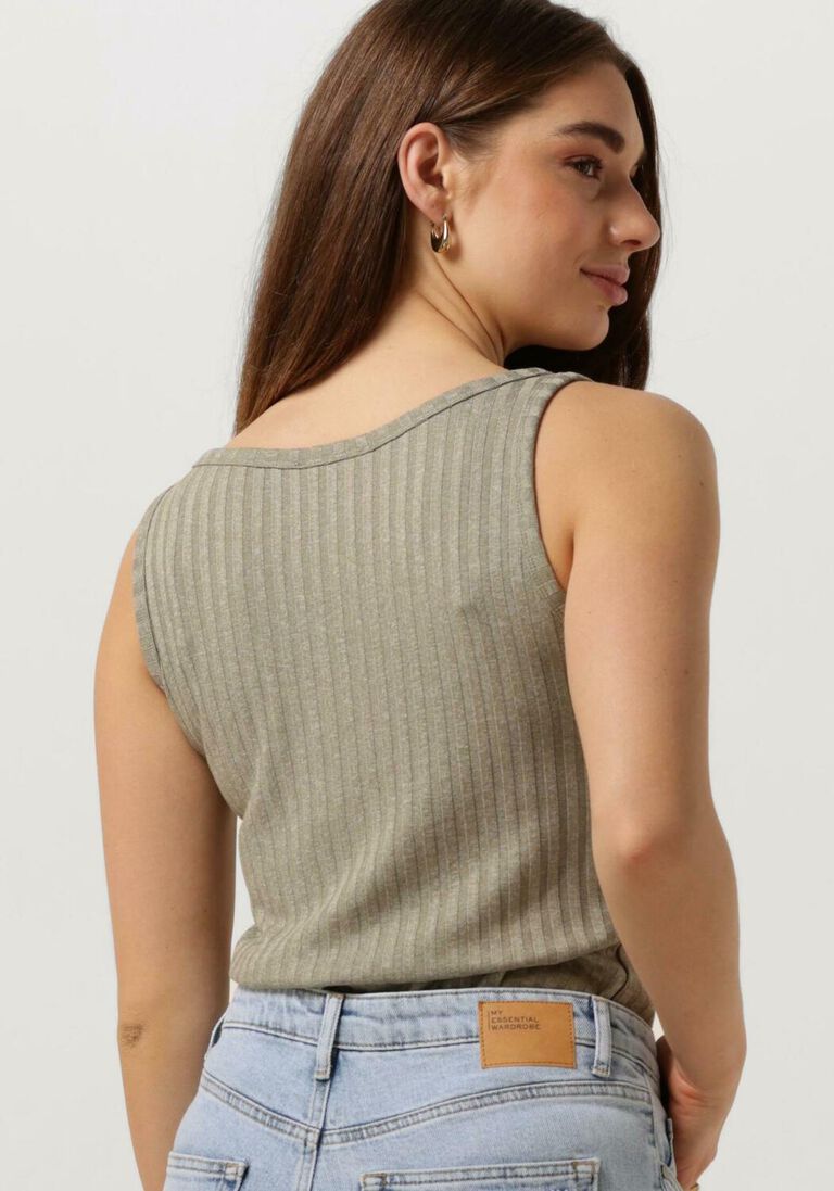 MY ESSENTIAL WARDROBE olijf my essential wardrobe top jannimw kate top
