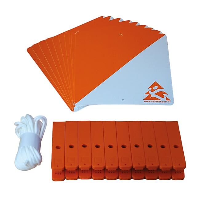 ORIENTSPORT - LOT DE 10 BALISES 15X15 PLASTIQUE AVEC 10 PINCES