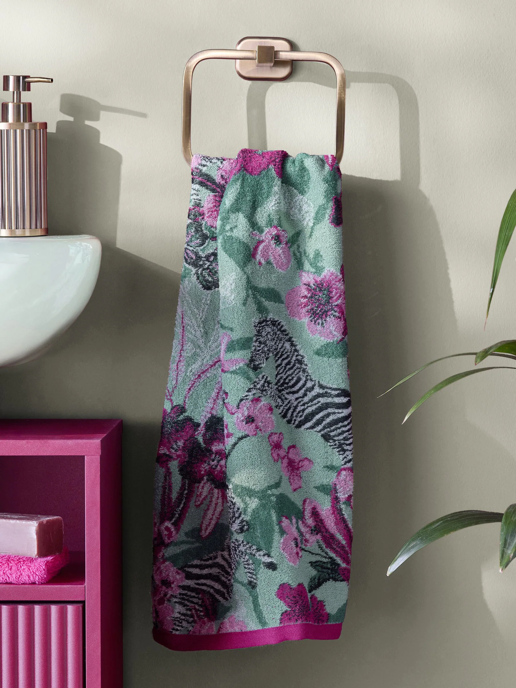 Zebra 100% katoenen handdoek met bloemenprint