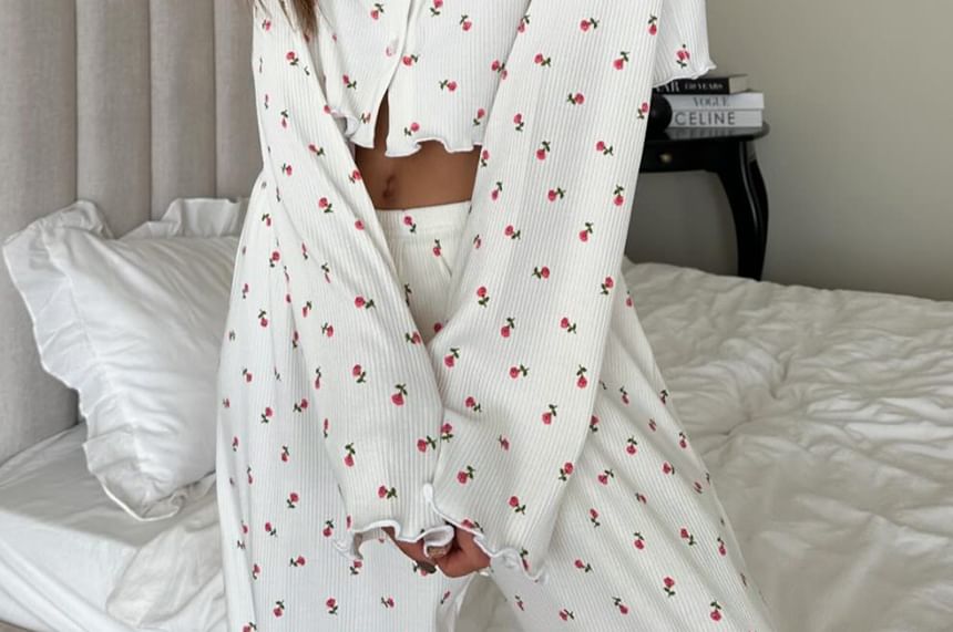 Honey River - Set: ronde hals bloemen crop cardigan + elastische taille shorts