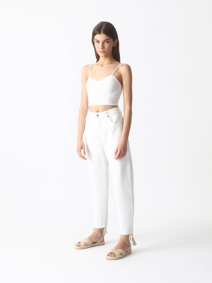 Top com bordado suíço - Branco