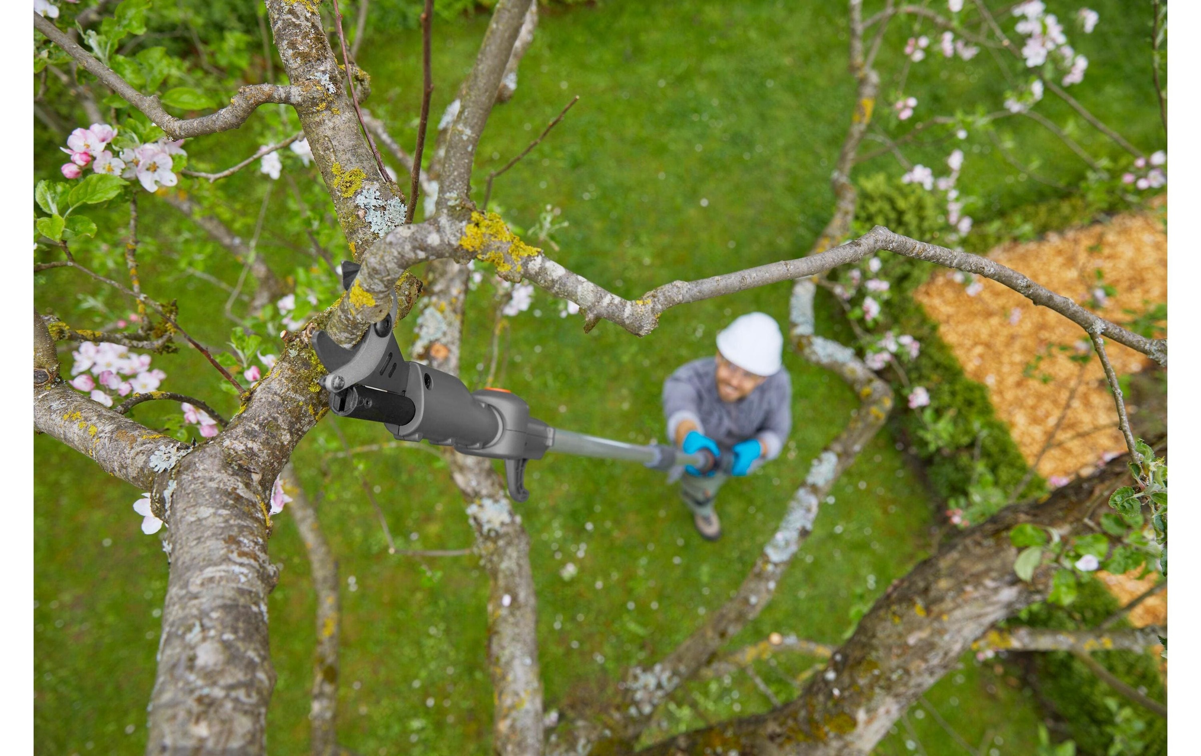 GARDENA Baumschere »Akku-Teleskop-Baumschere«