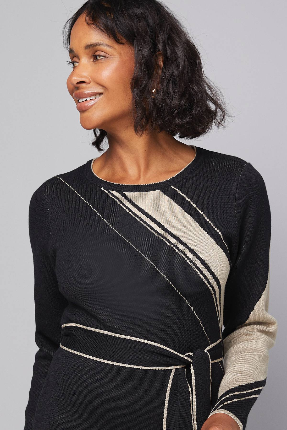 Wallis Robe Tricotée Jacquard Asymétrique