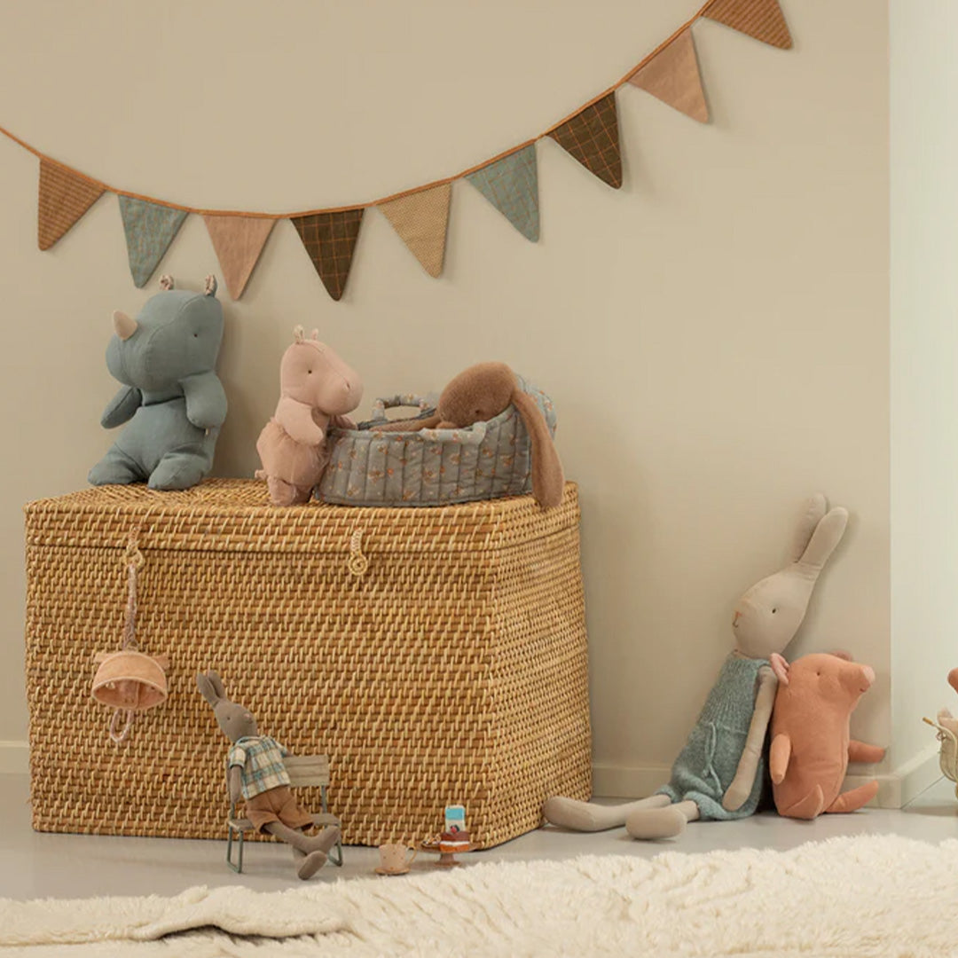 maileg safari friends neushoorn - dusty blue - 34 cm