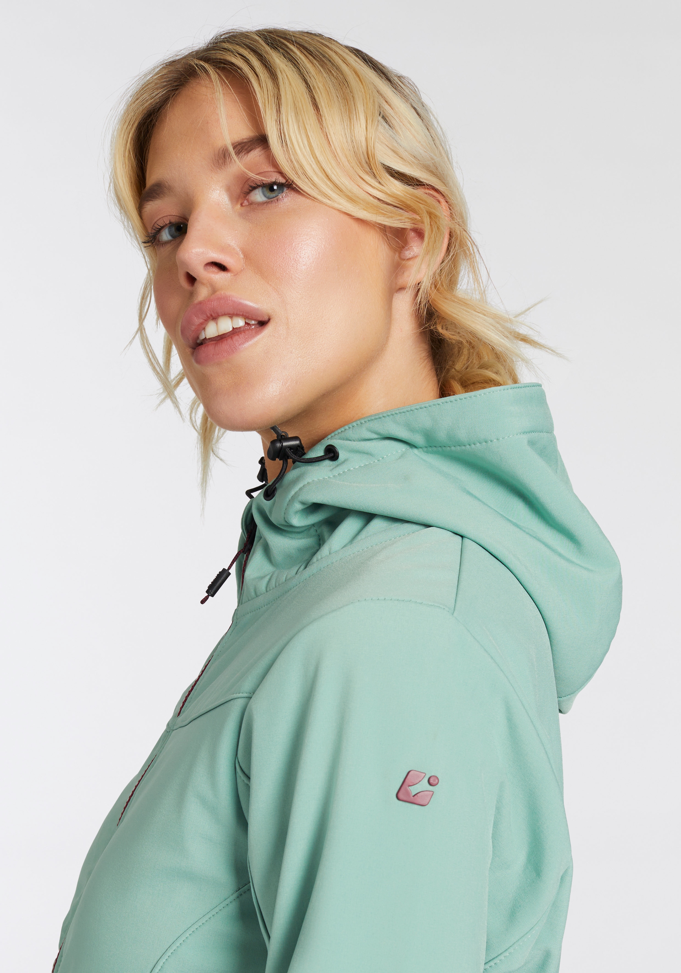 Killtec Softshelljacke »KOS 179 WMN SFTSHLL JCKT 2« mit Kapuze