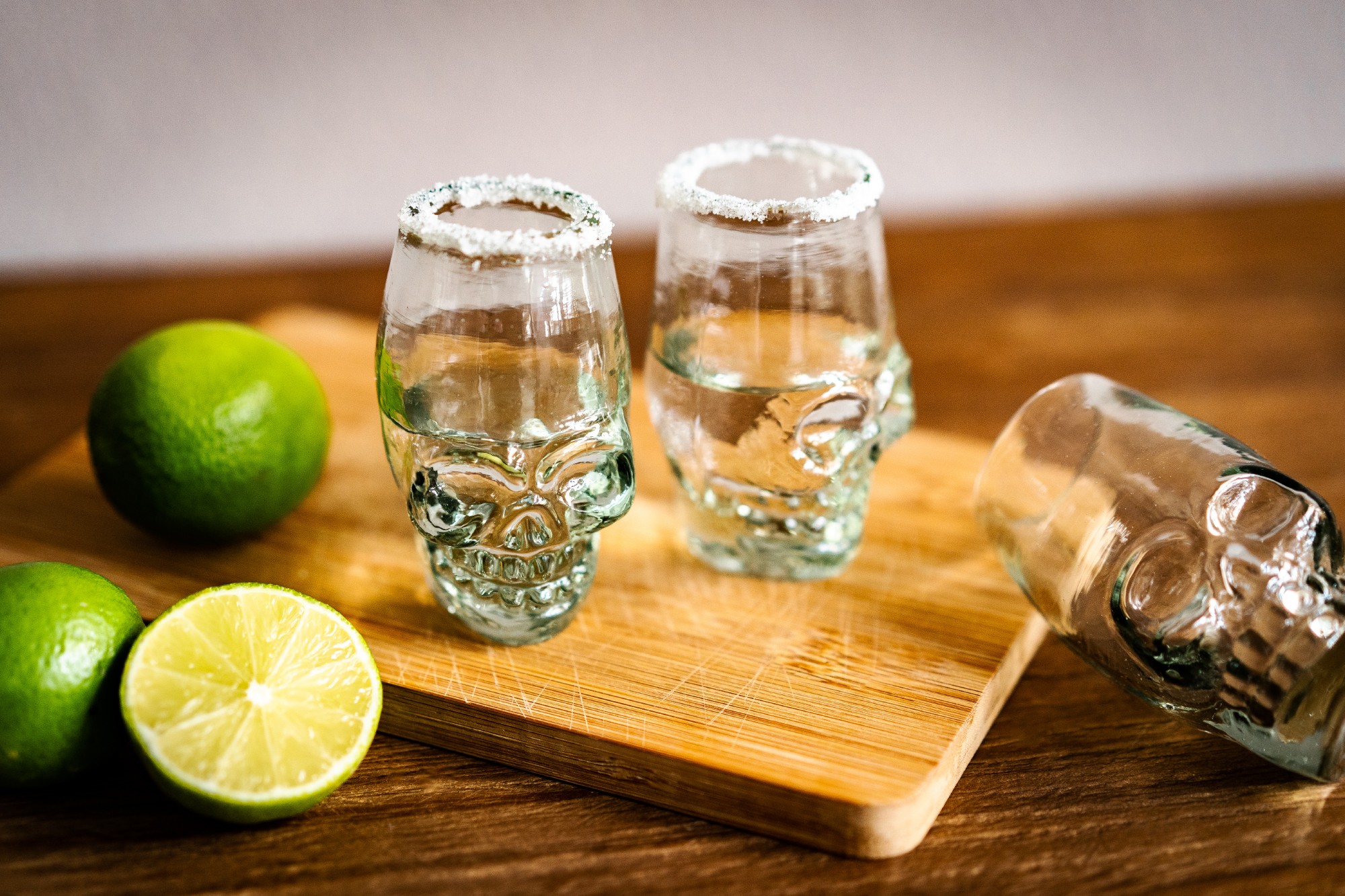 Tequila-Glas 'Totenkopf', H 9 cm, B 4 cm, L 5 cm zu 11,00