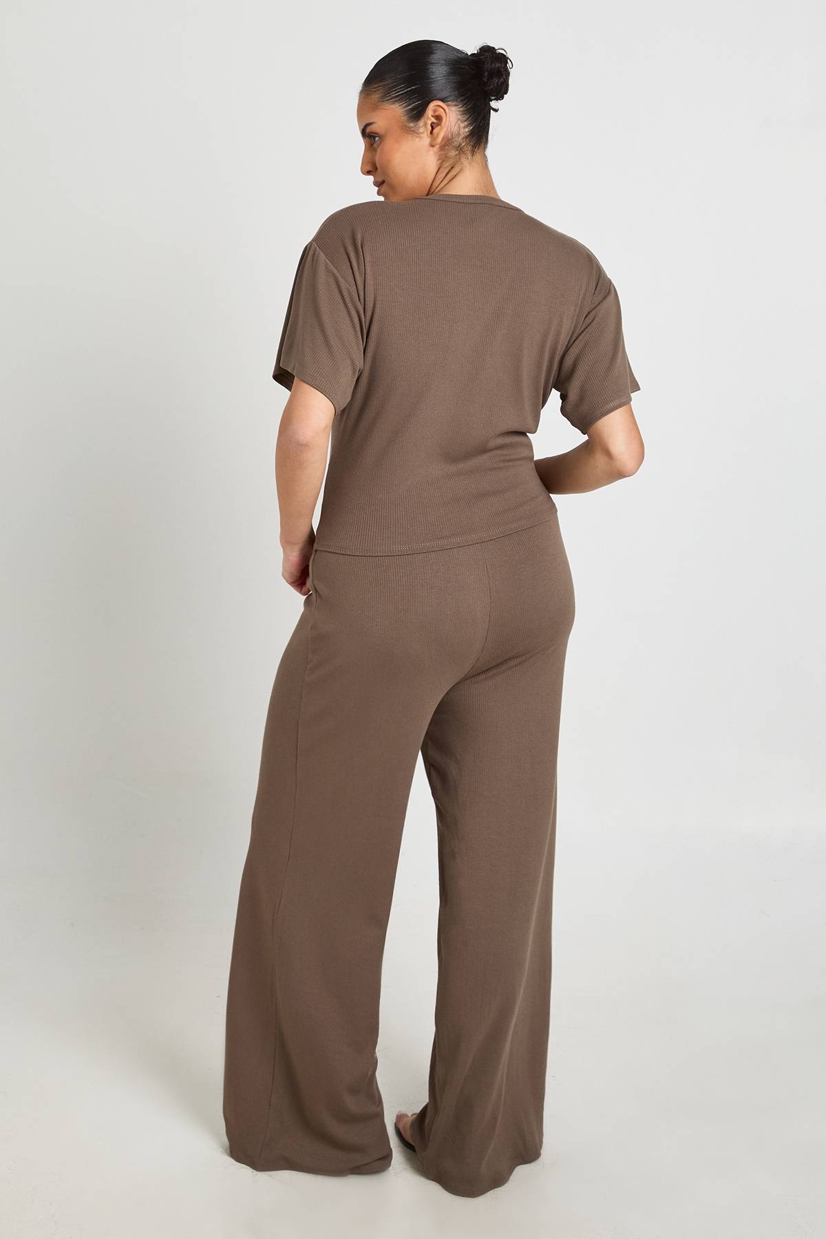 boohoo Ensemble Grande Taille Haut Court Taille Cintrée Et Pantalon Large