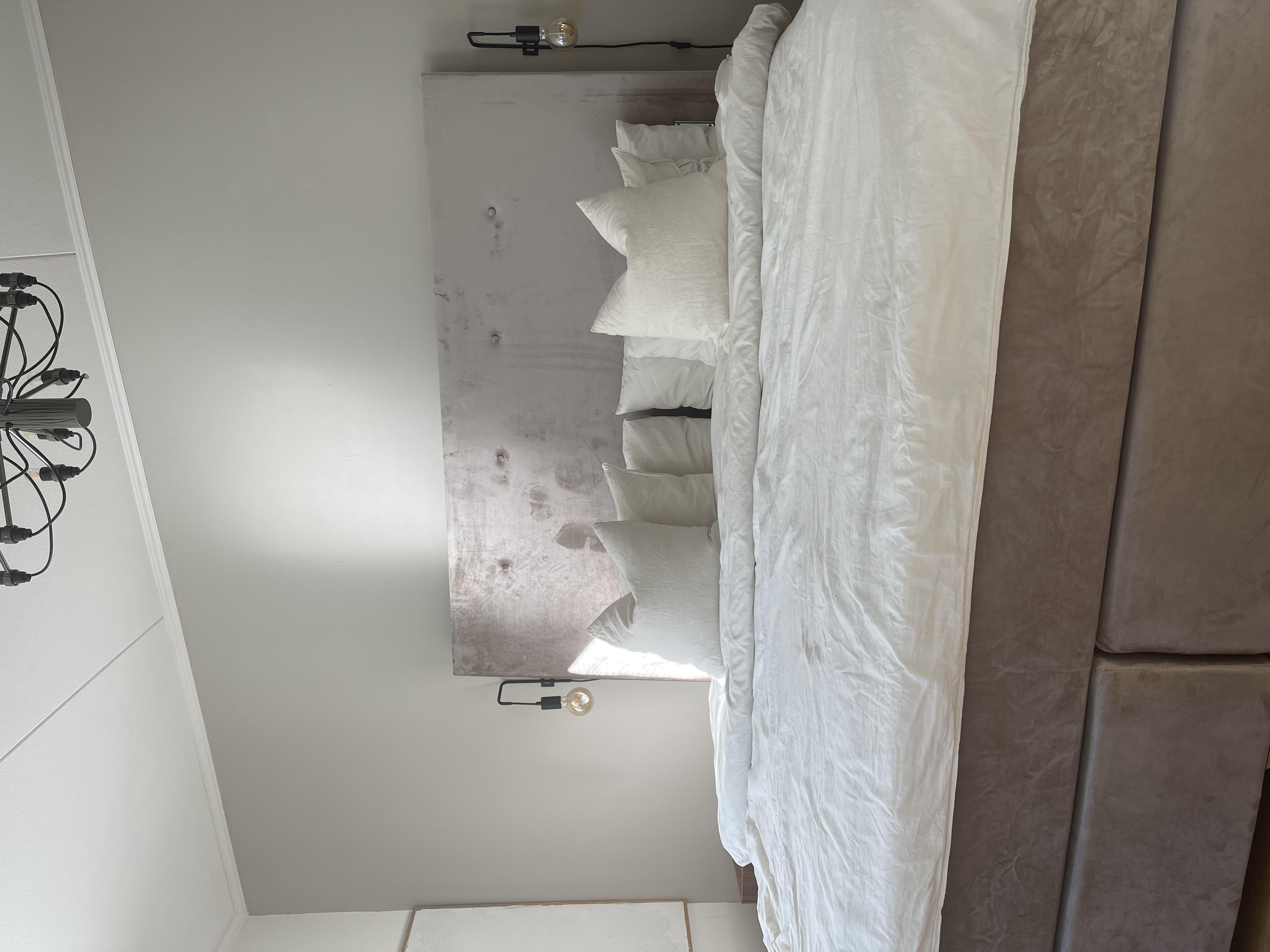 Boxspring Fluweel CONSUL 180 x 200 cm Lichtbeige