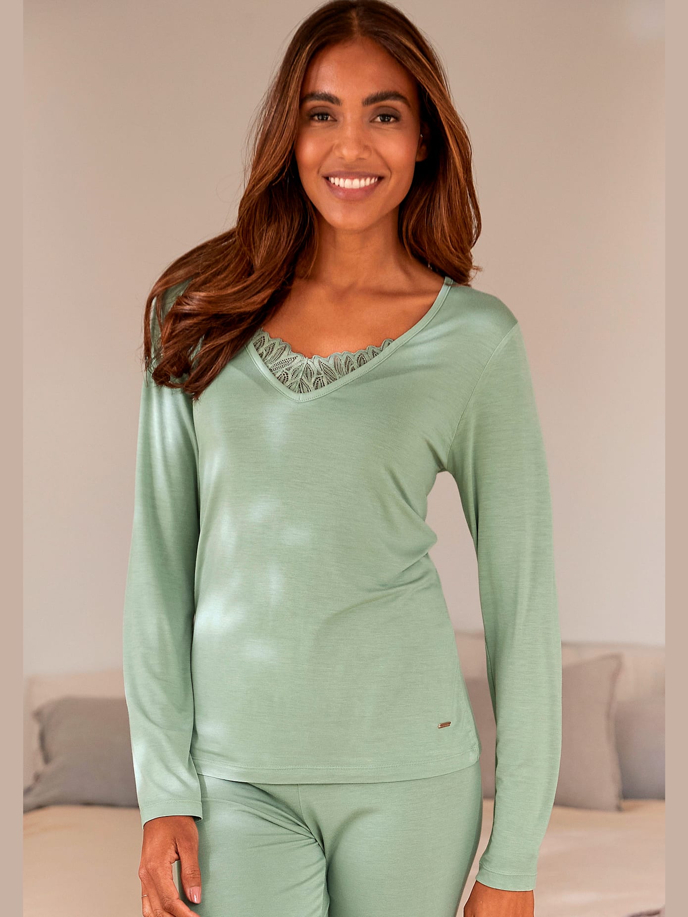 Haut de pyjama t-shirt à manches avec détails en dentelle