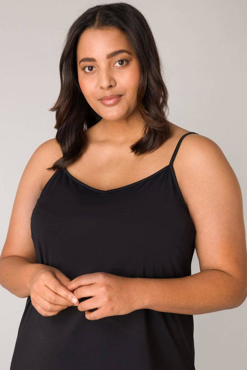 Base Level Curvy onderjurk Yanira met verstelbare bandjes zwart
