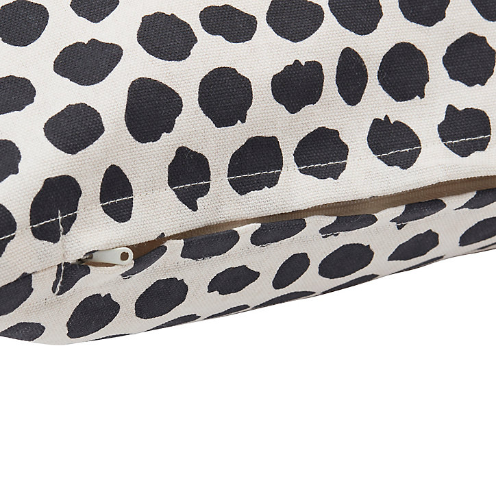 Coussin à pois Blooma Denia blanc et noir 45 x 45 cm