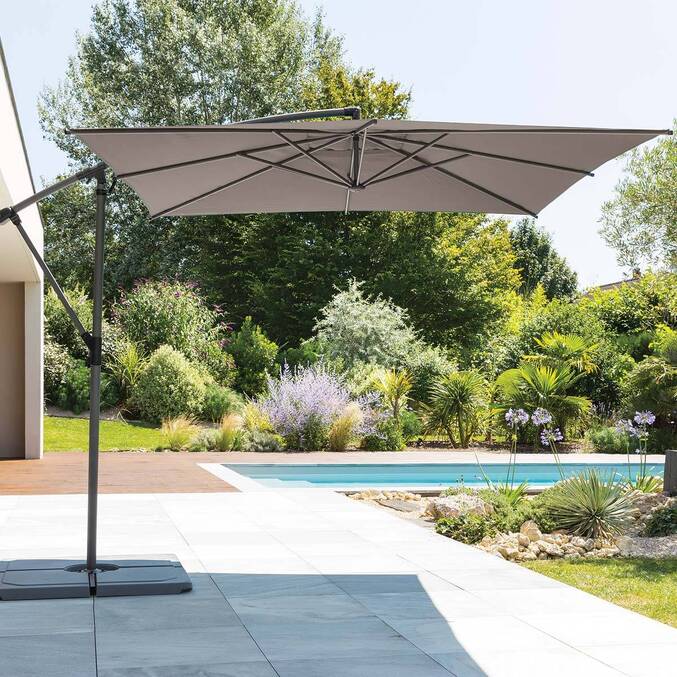 Parasol déporté carré MANOA Taupe