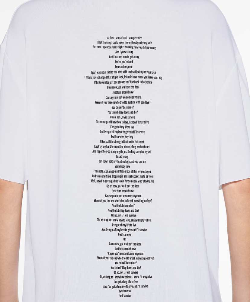 Camiseta de manga curta com texto